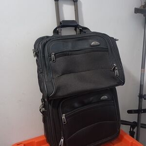 Samsonite Black Travel Bag with Gray Accents